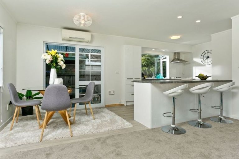 Photo of property in 1/5 Glamorgan Drive, Torbay, Auckland, 0630