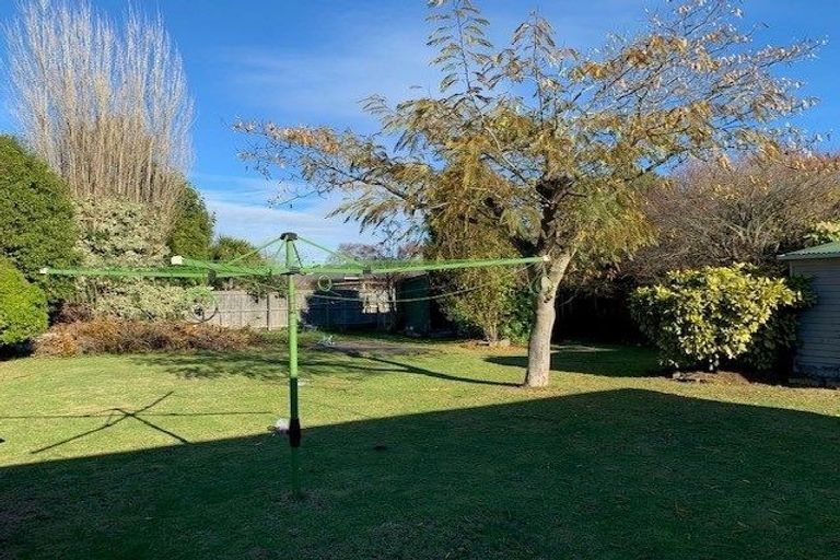 Photo of property in 77 Staveley Street, Avonhead, Christchurch, 8042