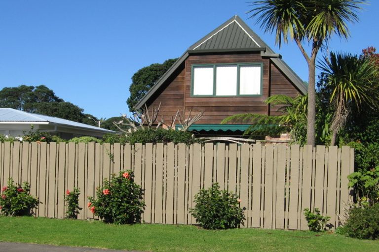Photo of property in 2/10 Forest Glen, Orewa, 0931