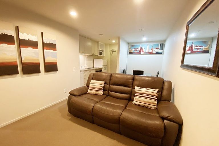 Photo of property in 205/17 Osterley Way, Manukau, Auckland, 2104