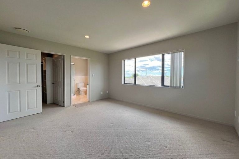 Photo of property in 28 Innisowen Place, Flat Bush, Auckland, 2019