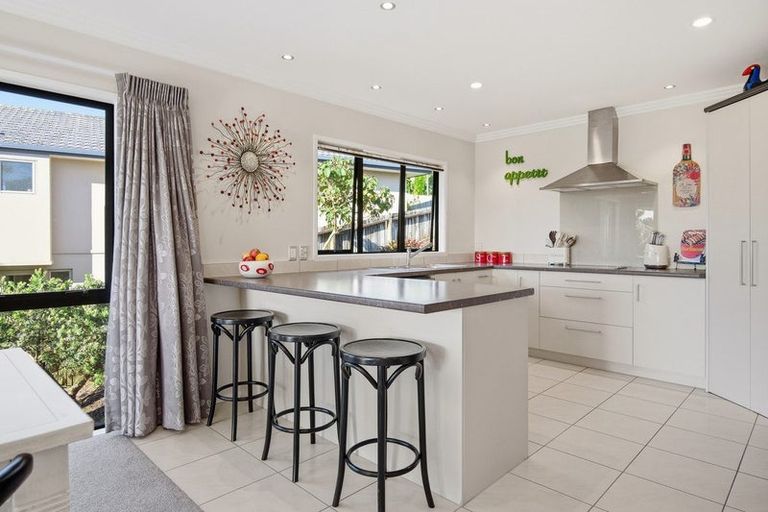 Photo of property in 18 Waka Way, Bellevue, Tauranga, 3110