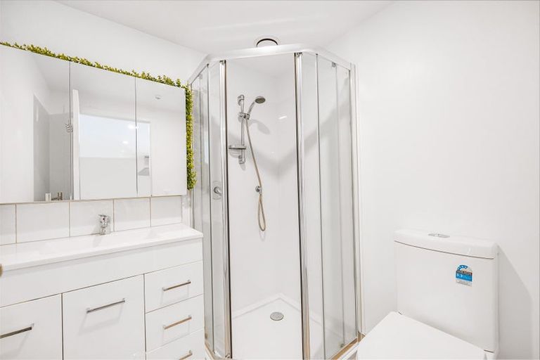 Photo of property in 105/28b Eileen Newey Place, Henderson, Auckland, 0612
