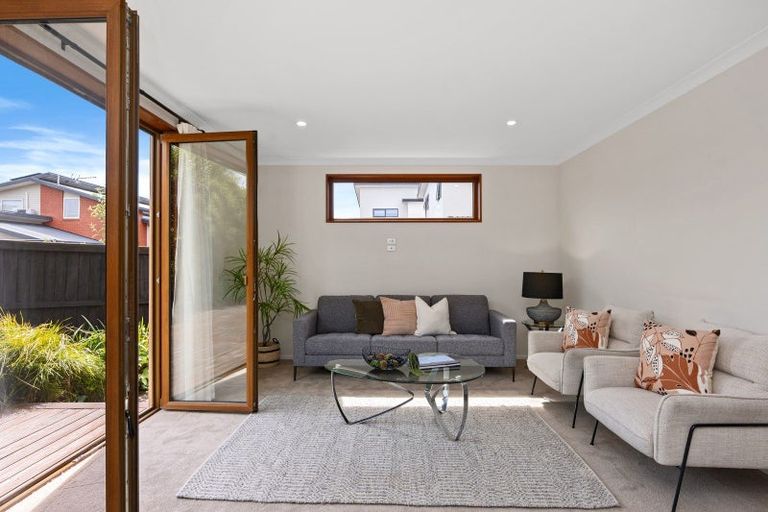 Photo of property in 9 Taylors Avenue, Bryndwr, Christchurch, 8052