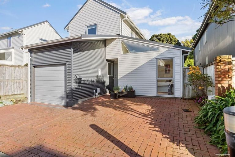 Photo of property in 14/36u Dee Street, Island Bay, Wellington, 6023