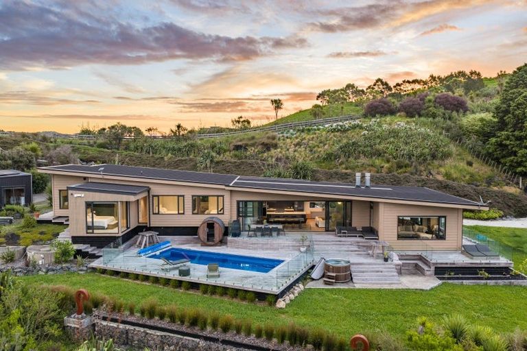 Photo of property in 476 Cames Road, Mangawhai, 0975