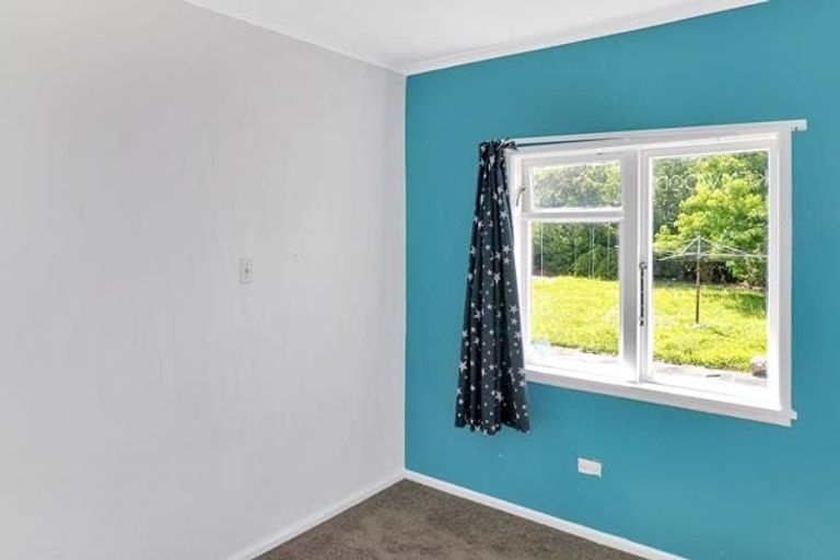 Photo of property in 996 Taita Drive, Taita, Lower Hutt, 5011