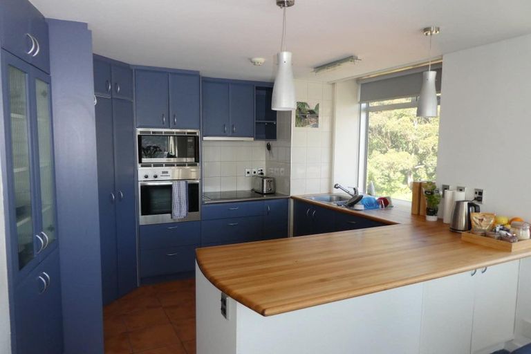 Photo of property in Jerningham Apartments, 20 Oriental Terrace, Oriental Bay, Wellington, 6011