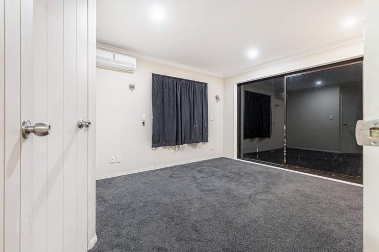 Photo of property in 4 Gordon Stanley Drive, Massey, Auckland, 0614