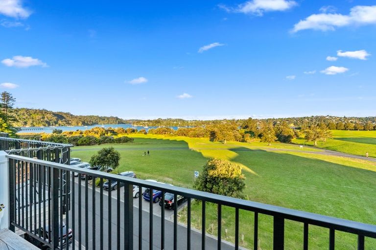 Photo of property in 22 Catalina Drive, Hobsonville, Auckland, 0616