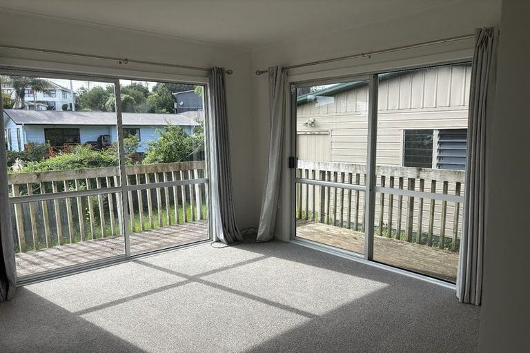 Photo of property in 17 Aronui Terrace, Kelston, Auckland, 0602