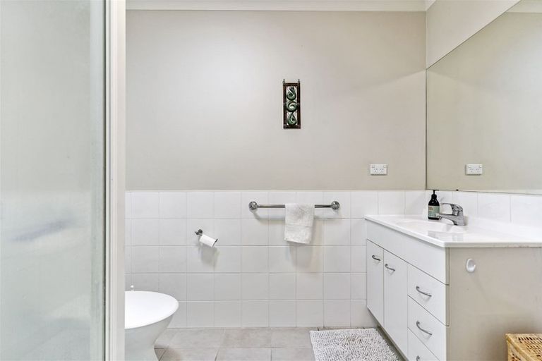 Photo of property in St Claire Village, 124/172 Mcleod Road, Te Atatu South, Auckland, 0610