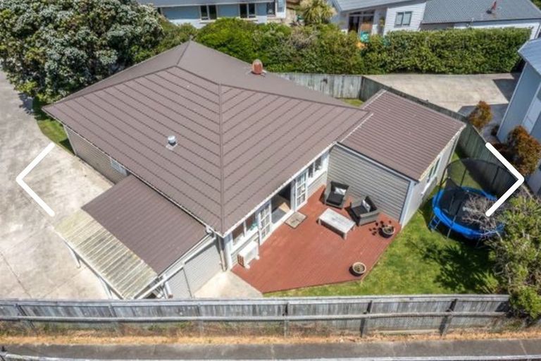 Photo of property in 21 Richard Street, Titahi Bay, Porirua, 5022