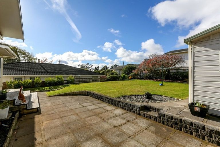 Photo of property in 10 Magnolia Drive, Westown, New Plymouth, 4310