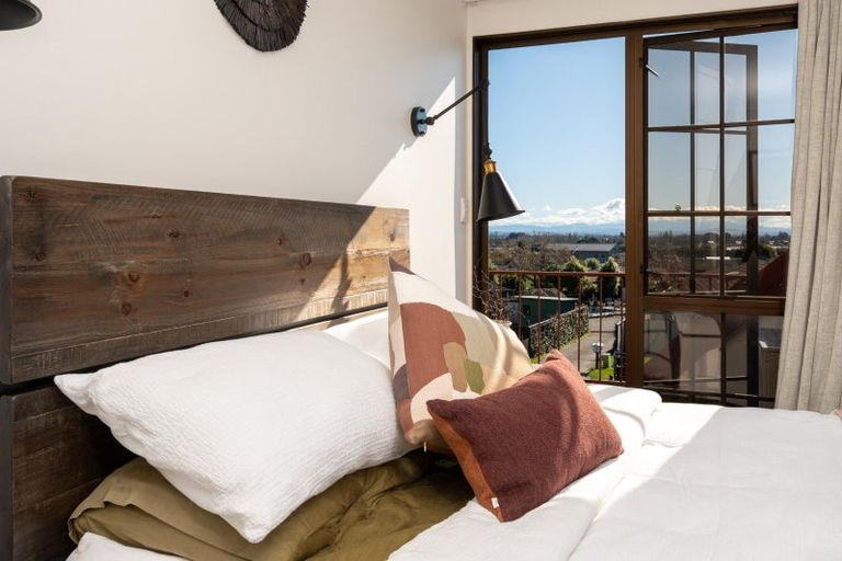 Photo of property in 2 Chestnut Court, Havelock North, 4130