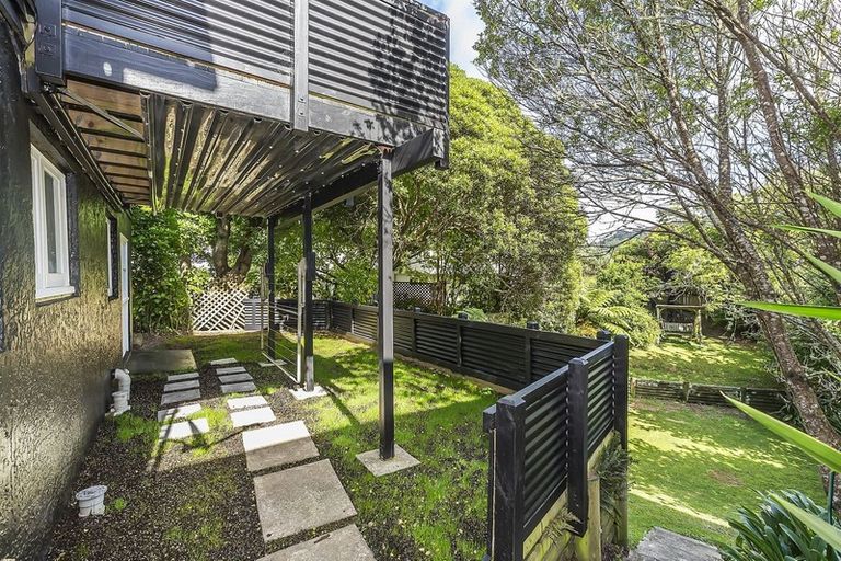 Photo of property in 8 Collier Avenue, Karori, Wellington, 6012