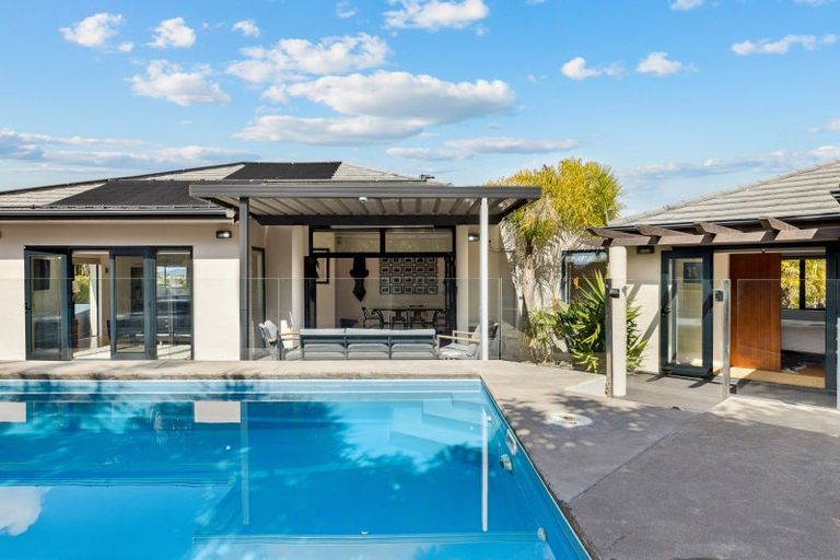 Photo of property in 5 Caversham Drive, Torbay, Auckland, 0630