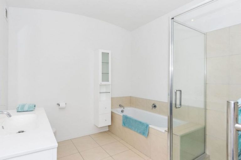 Photo of property in 204/27 Banks Avenue, Mount Maunganui, 3116