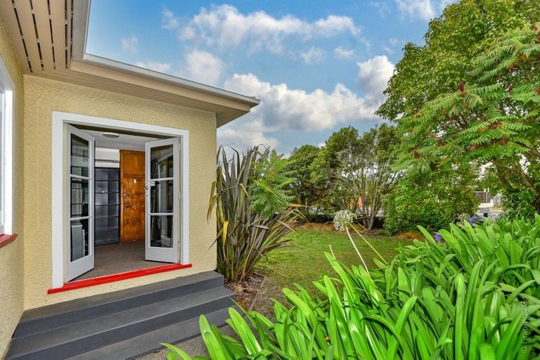 Photo of property in 96 Marshland Road, Shirley, Christchurch, 8061