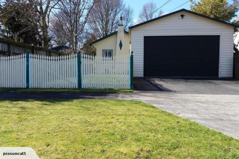 Photo of property in 5 Murray Street, Wallaceville, Upper Hutt, 5018