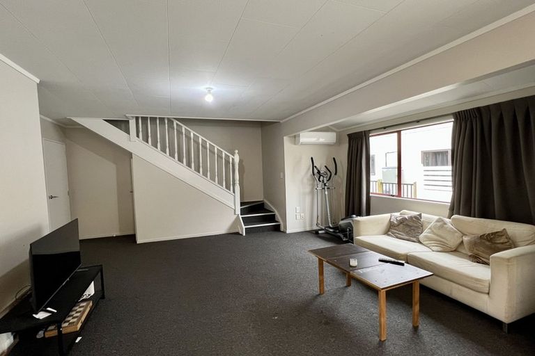 Photo of property in 5 Emmadale Lane, Hamilton East, Hamilton, 3216