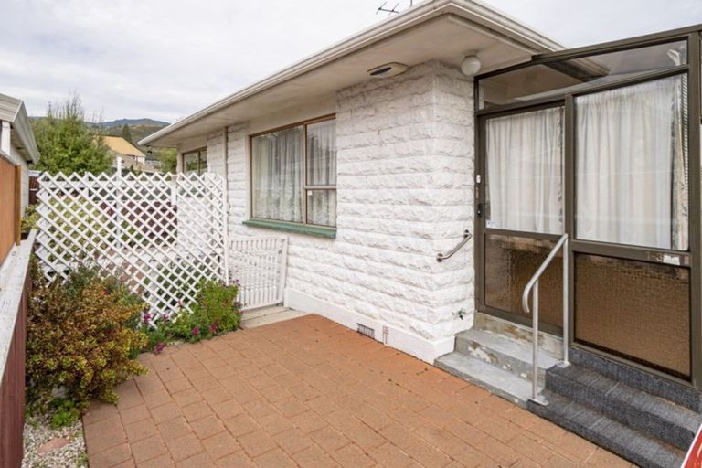 Photo of property in 1/3 Alyson Place, Stoke, Nelson, 7011