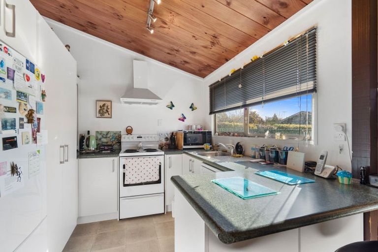 Photo of property in 13 Humphries Street, Greytown, 5712