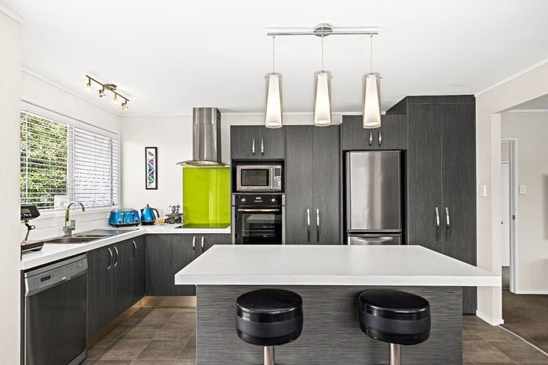 Photo of property in 50 Allington Road, Massey, Auckland, 0614