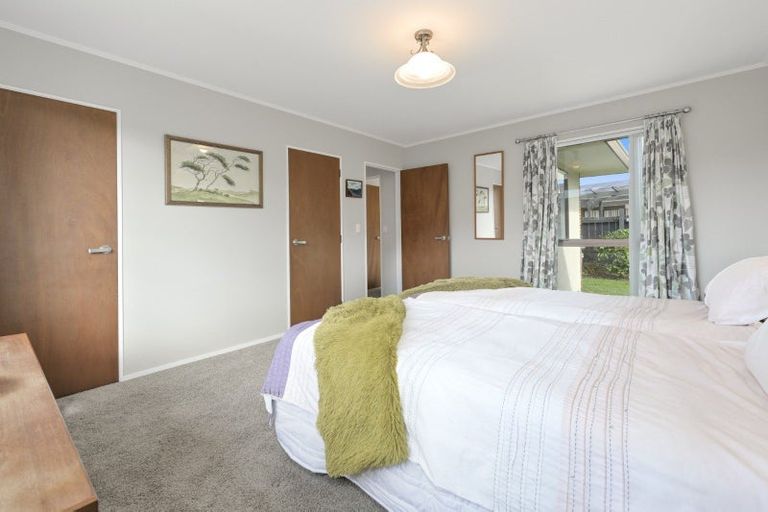 Photo of property in 35 Clivedene Street, Matua, Tauranga, 3110