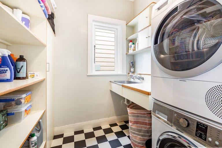 Photo of property in 24 Chilka Street, Berhampore, Wellington, 6023