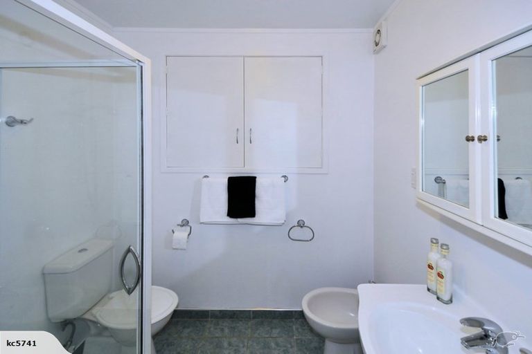 Photo of property in 1/158 Glamorgan Drive, Torbay, Auckland, 0630