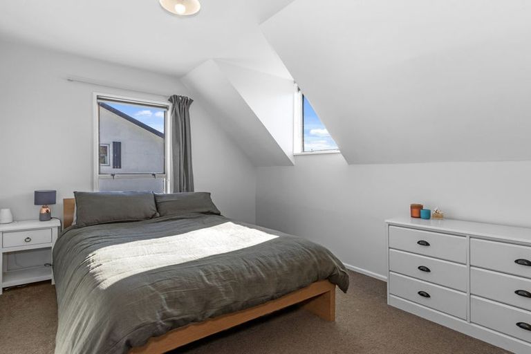 Photo of property in 1/16a Steadman Road, Broomfield, Christchurch, 8042