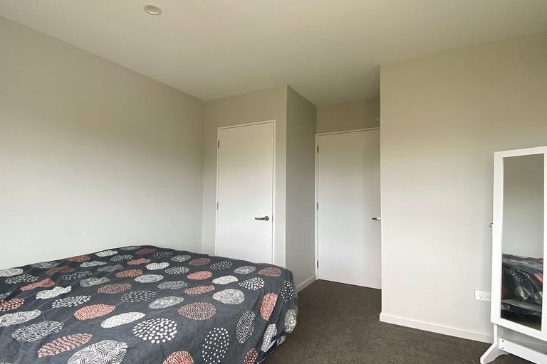 Photo of property in 38 Menin Gate Crescent, Broomfield, Christchurch, 8042
