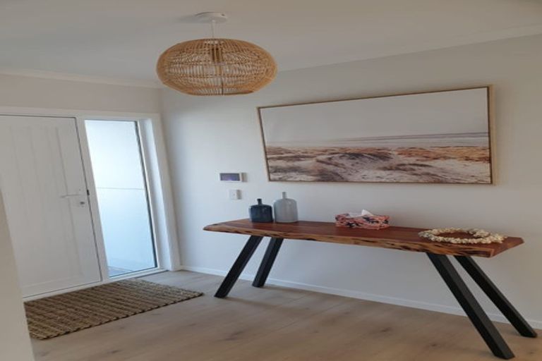 Photo of property in 100 Kupe Drive, Whitianga, 3510