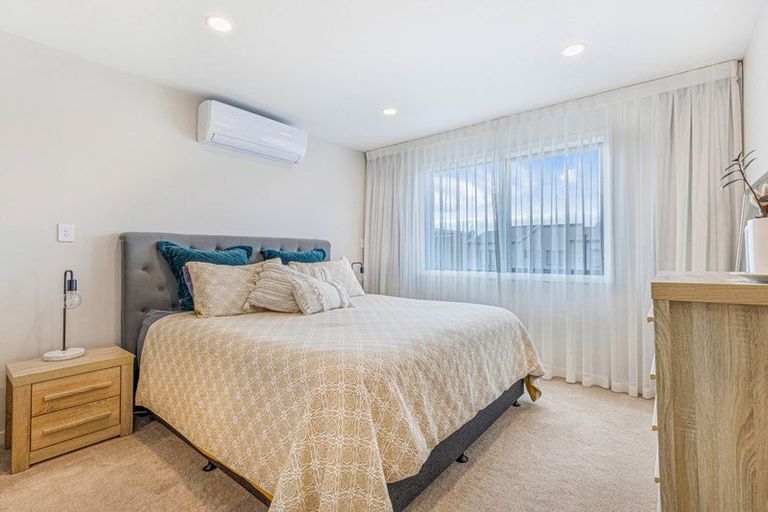 Photo of property in 3 Hea Road, Hobsonville, Auckland, 0616