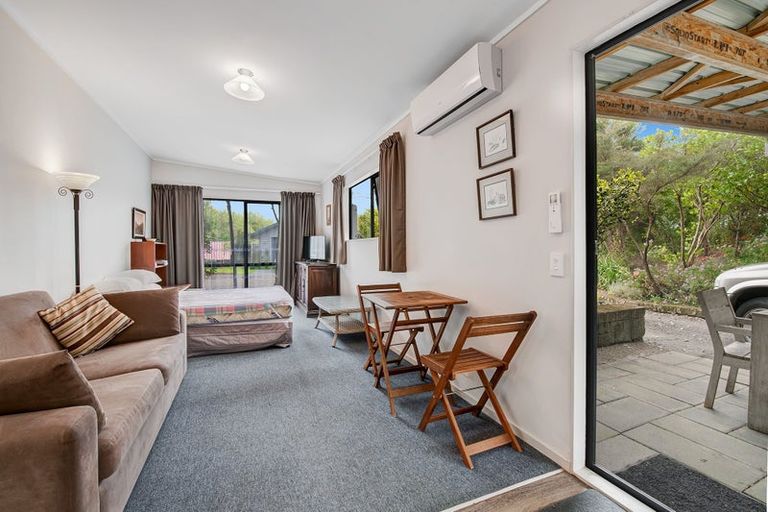 Photo of property in 69a Pipitiwai Drive, Helensville, Kaukapakapa, 0871