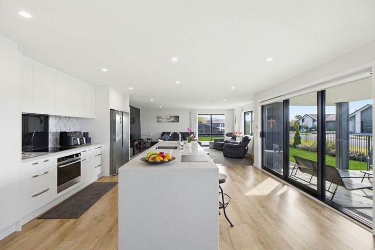 Photo of property in 33 Claremont Crescent, Amberley, 7410