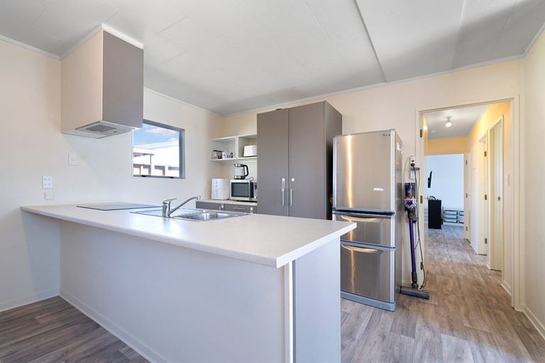 Photo of property in 12b Sturges Road, Henderson, Auckland, 0612
