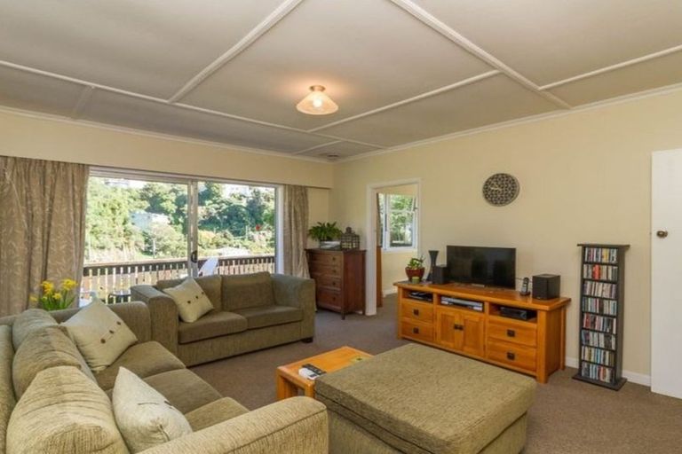 Photo of property in 2 Curtis Street, Northland, Wellington, 6012