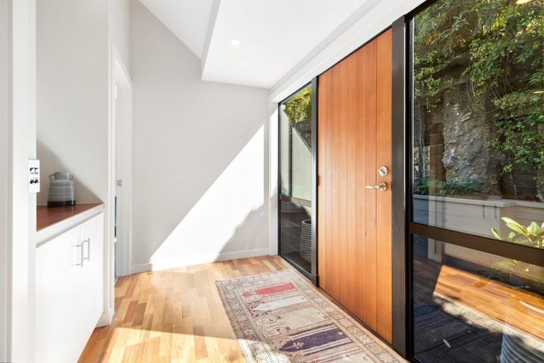 Photo of property in Marina Village, 10/10 Marina Drive, Frankton, Queenstown, 9300