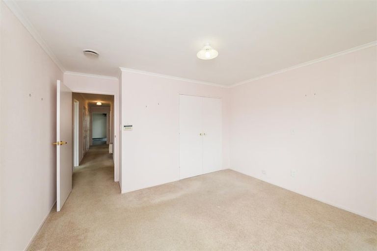 Photo of property in 1 Mcilwaine Place, Marton, 4710