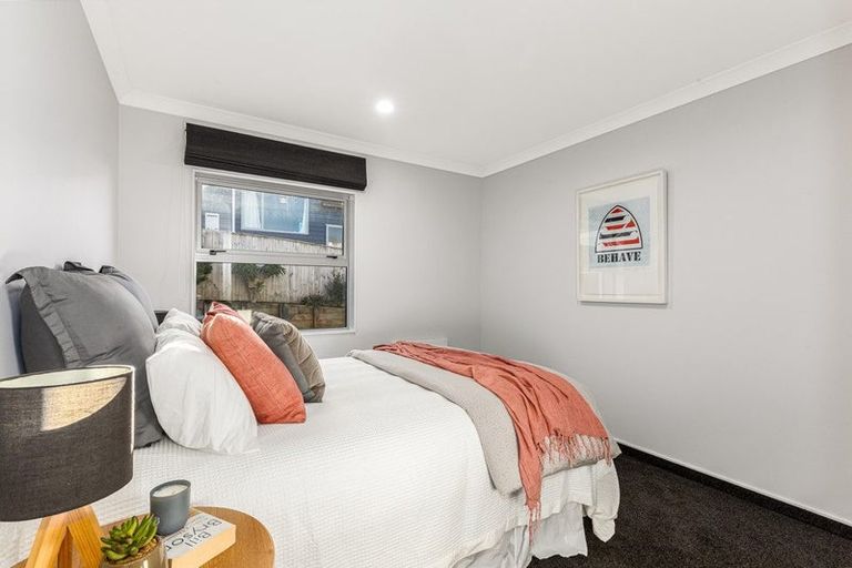 Photo of property in 38 Tongariro Drive, Aotea, Porirua, 5024