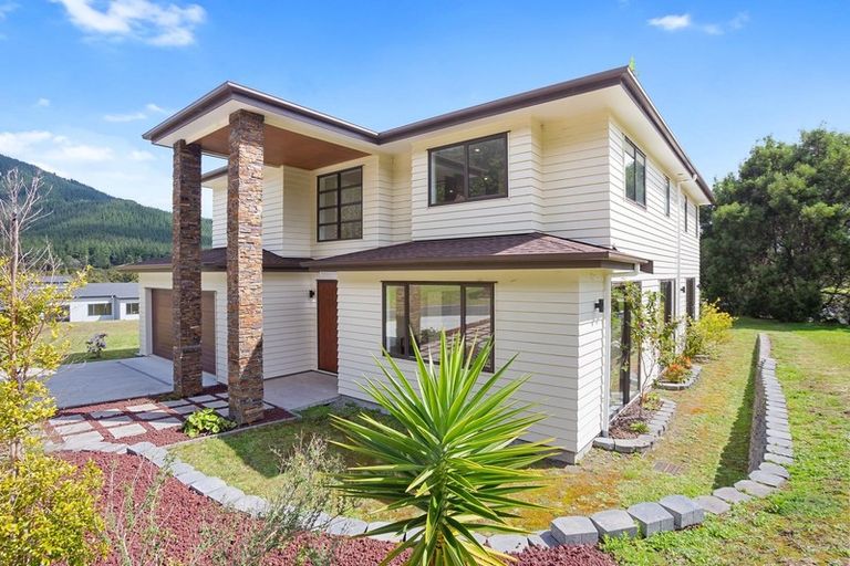 Photo of property in 70 Pinehurst Drive, Pauanui, Hikuai, 3579