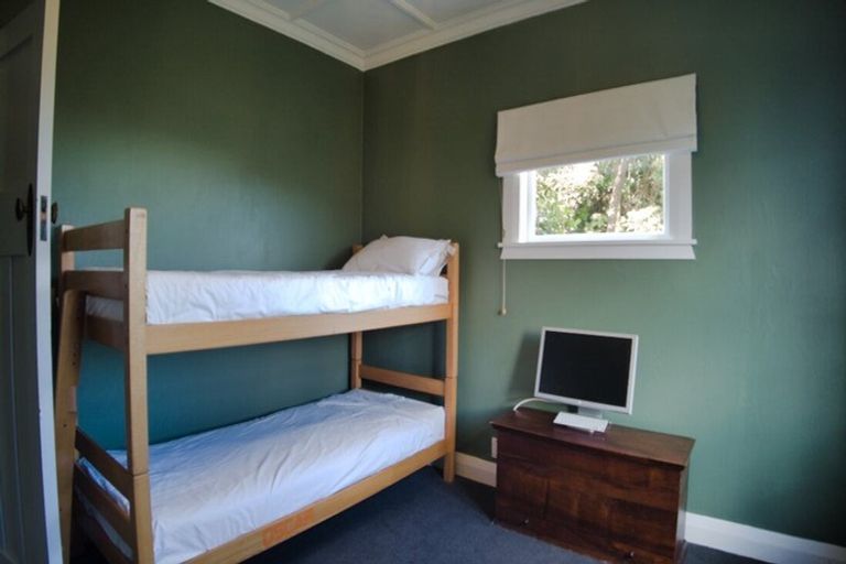 Photo of property in 60 Pembroke Road, Northland, Wellington, 6012