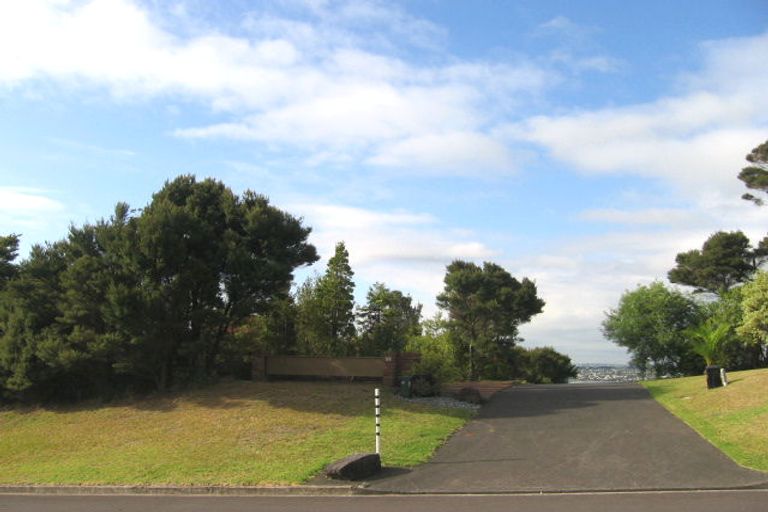 Photo of property in 115 Onetaunga Road, Chatswood, Auckland, 0626