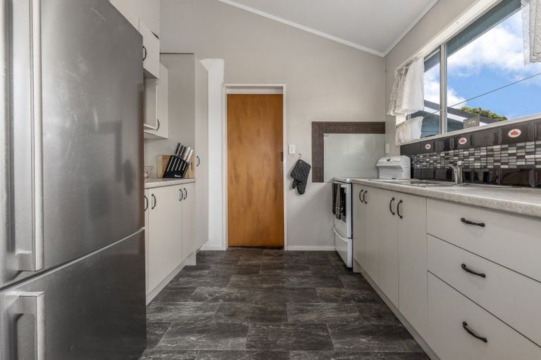 Photo of property in 24 Conclusion Street, Ascot Park, Porirua, 5024