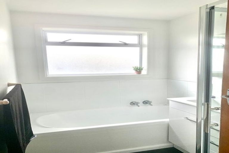 Photo of property in 35 Bermuda Drive, Hornby, Christchurch, 8042