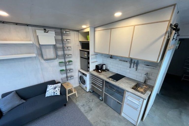 Photo of property in 11 Standen Street, Karori, Wellington, 6012