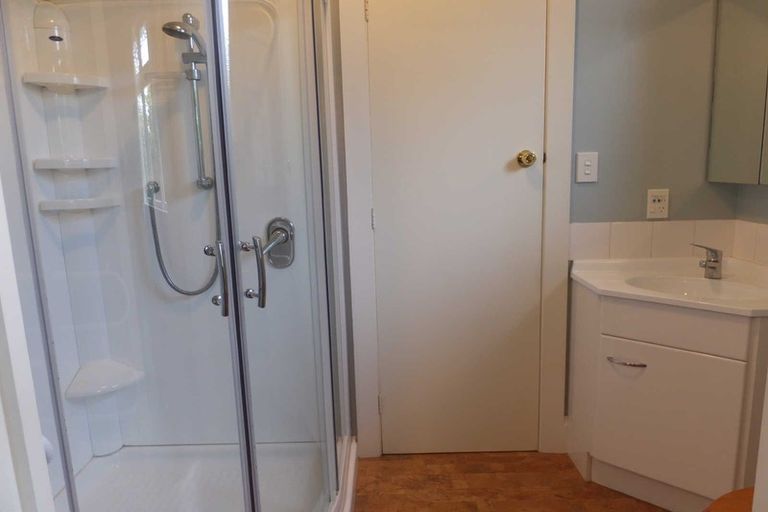 Photo of property in 52 Kilmarnock Street, Riccarton, Christchurch, 8011