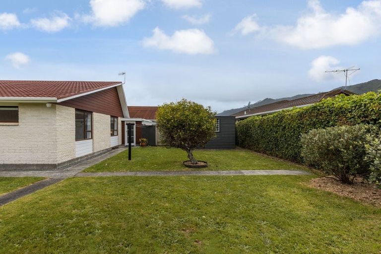 Photo of property in 18a Belvedere Avenue, Waikanae, 5036